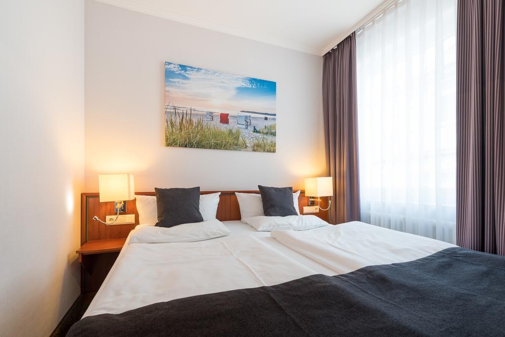 Hotel Belvedere Und 4*