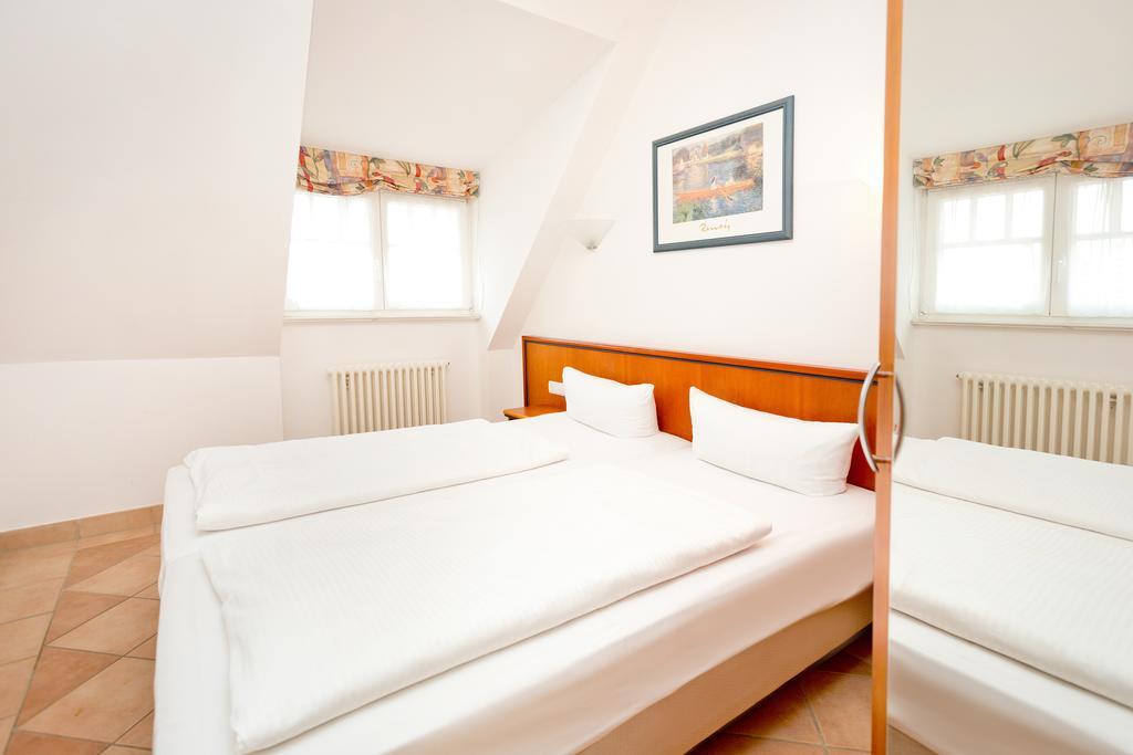 Hotel Belvedere Und 4*